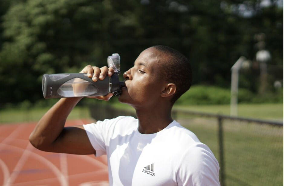How Much Water Should An Athlete Drink Per Day